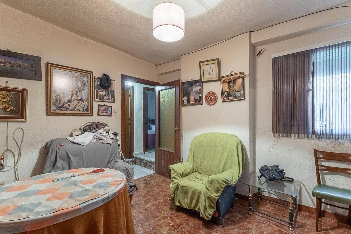 6 sypialnia Dom na sprzedaż w Guadix z garażem - 69 900 € (Ref: 9099315)