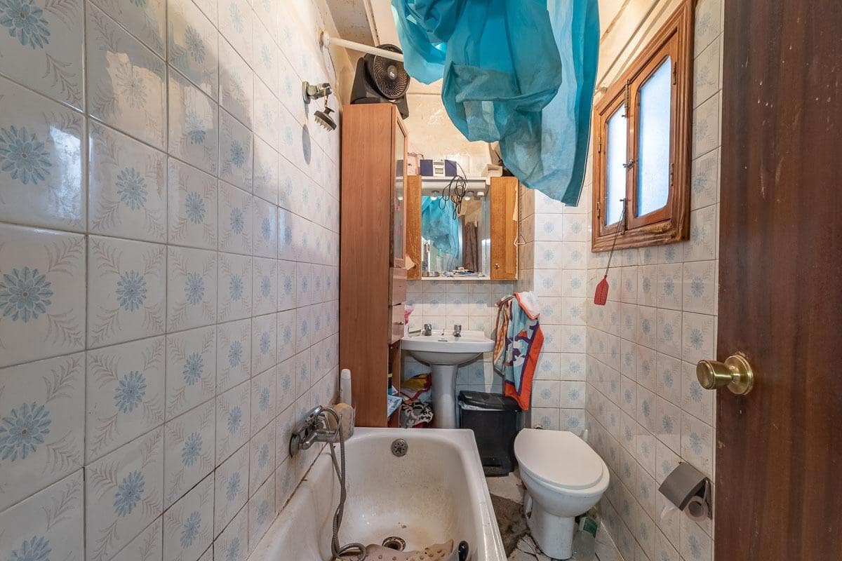 6 sypialnia Dom na sprzedaż w Guadix z garażem - 69 900 € (Ref: 9099315)