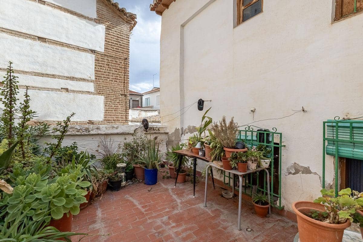 6 sypialnia Dom na sprzedaż w Guadix z garażem - 69 900 € (Ref: 9099315)