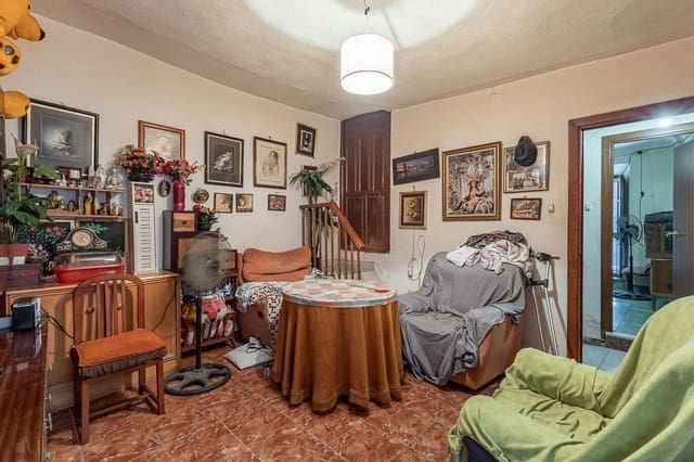 6 sovrum Hus till salu i Guadix med garage - 69 900 € (Ref: 9099315)