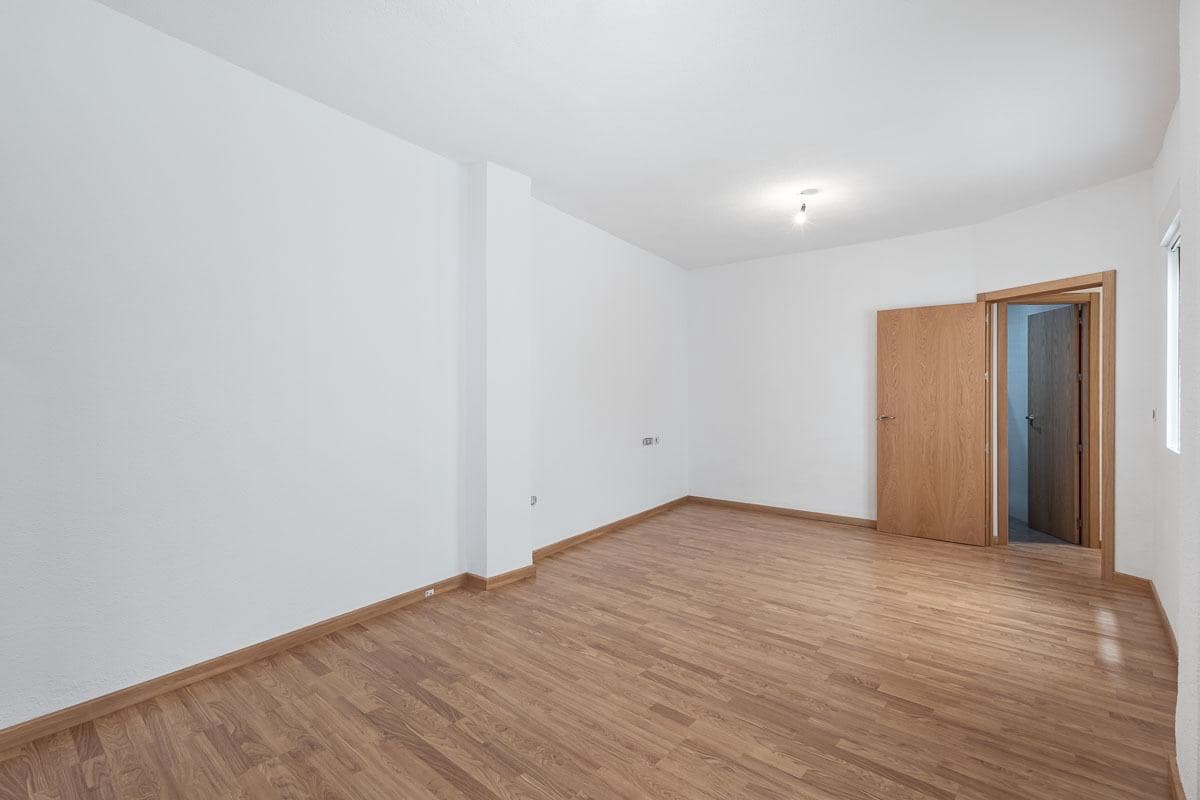 3 sovrum Lägenhet till salu i Motril - 170 000 € (Ref: 9100913)