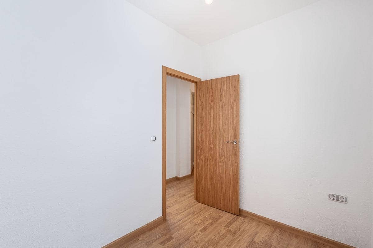 3 sovrum Lägenhet till salu i Motril - 170 000 € (Ref: 9100913)