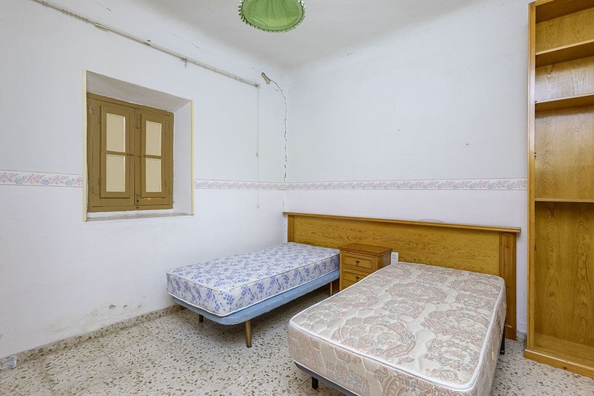 Tontti myytävänä paikassa Albolote - 410 000 € (Ref: 9100914)