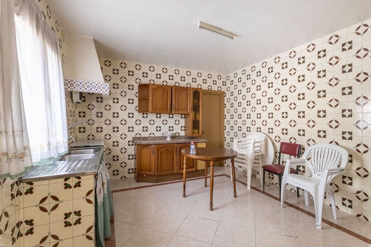 Tontti myytävänä paikassa Albolote - 410 000 € (Ref: 9100914)