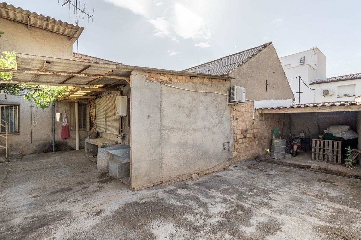 Tontti myytävänä paikassa Albolote - 410 000 € (Ref: 9100914)