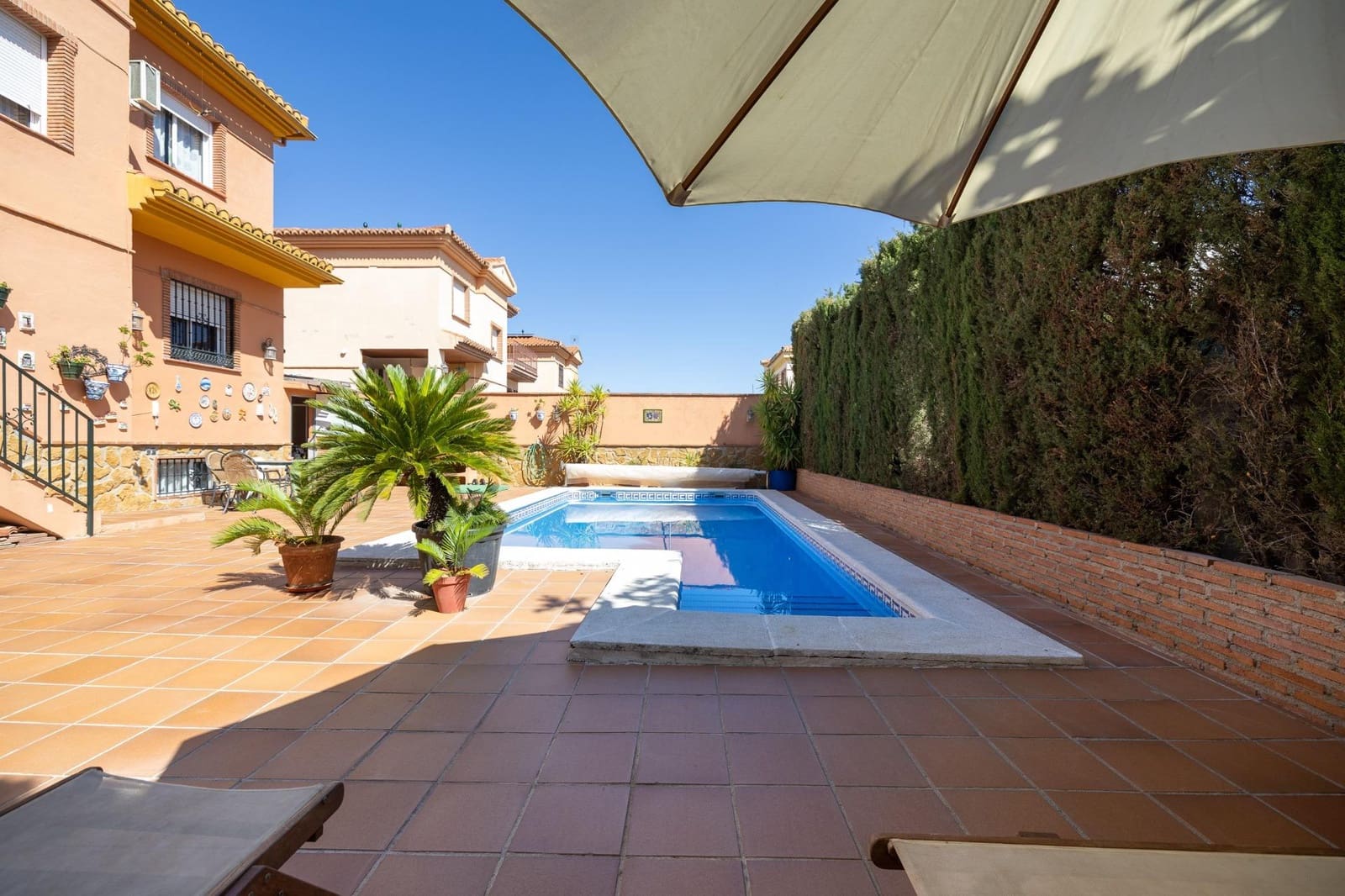 5 soveværelse Villa til salg i Cullar Vega med swimmingpool garage - € 370.000 (Ref: 9103066)