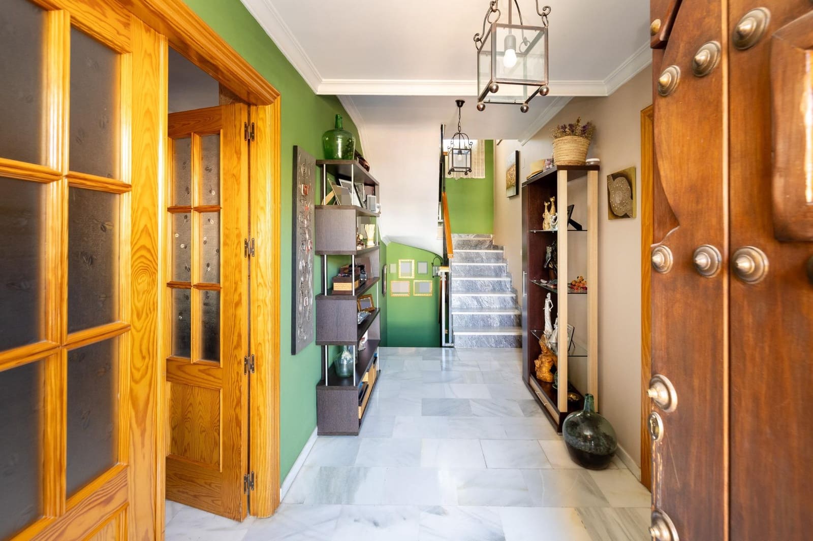 5 soveværelse Villa til salg i Cullar Vega med swimmingpool garage - € 370.000 (Ref: 9103066)