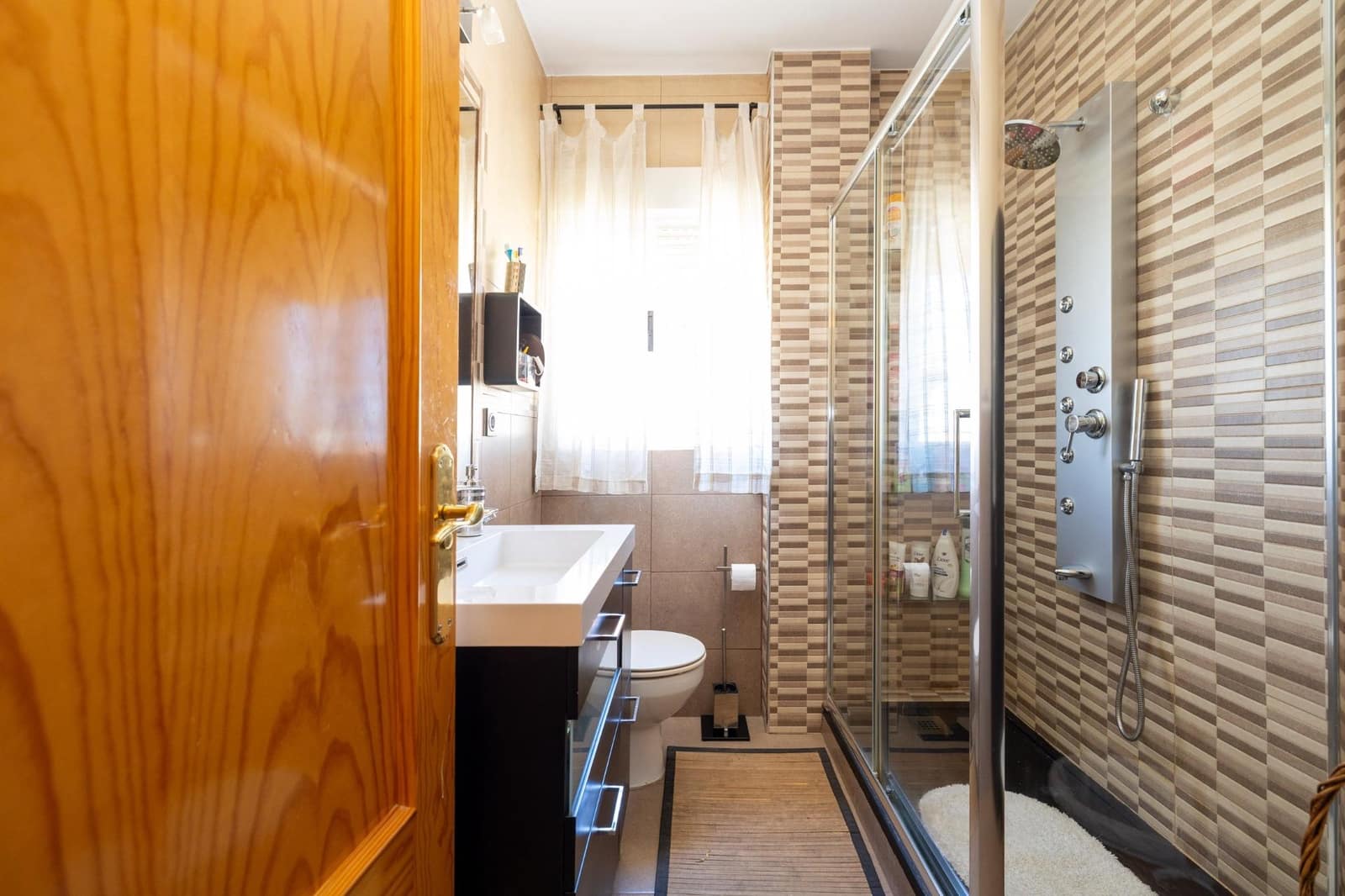 5 soveværelse Villa til salg i Cullar Vega med swimmingpool garage - € 370.000 (Ref: 9103066)