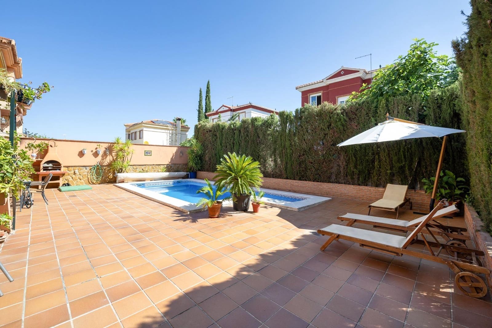 5 soveværelse Villa til salg i Cullar Vega med swimmingpool garage - € 370.000 (Ref: 9103066)