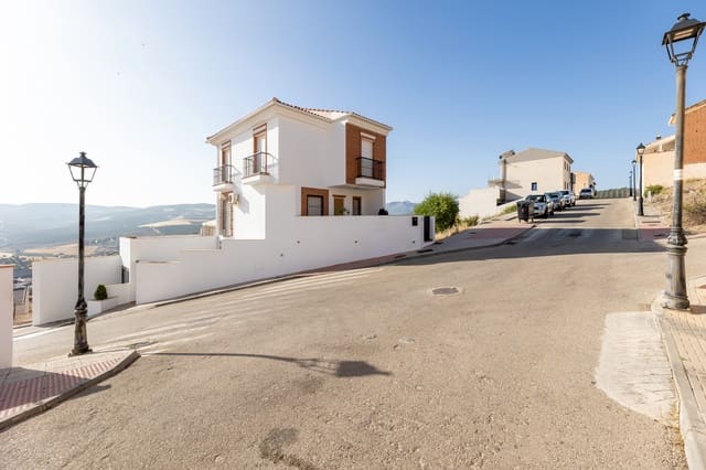 4 soveværelse Semi-Rækkehus til salg i Alhama de Granada - € 229.000 (Ref: 9104826)
