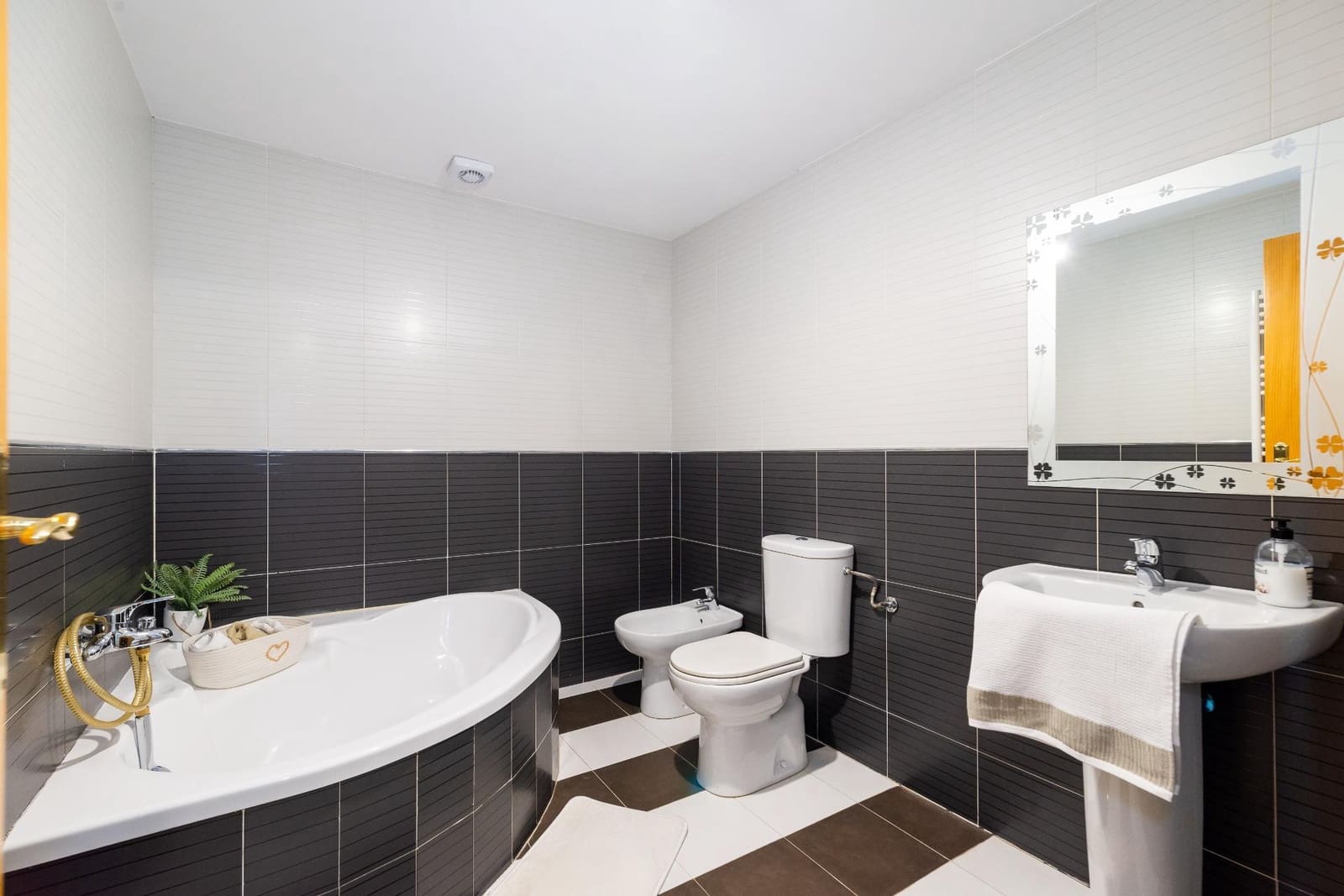 3 soveværelse Byhus til salg i Cogollos Vega - € 124.900 (Ref: 9106677)