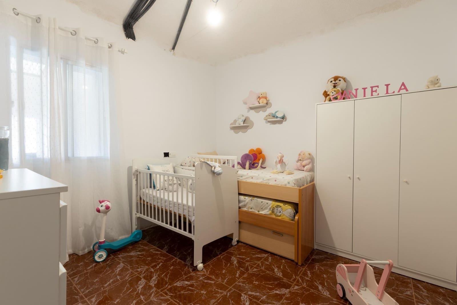 4 soveværelse Byhus til salg i Padul med garage - € 183.000 (Ref: 9108941)