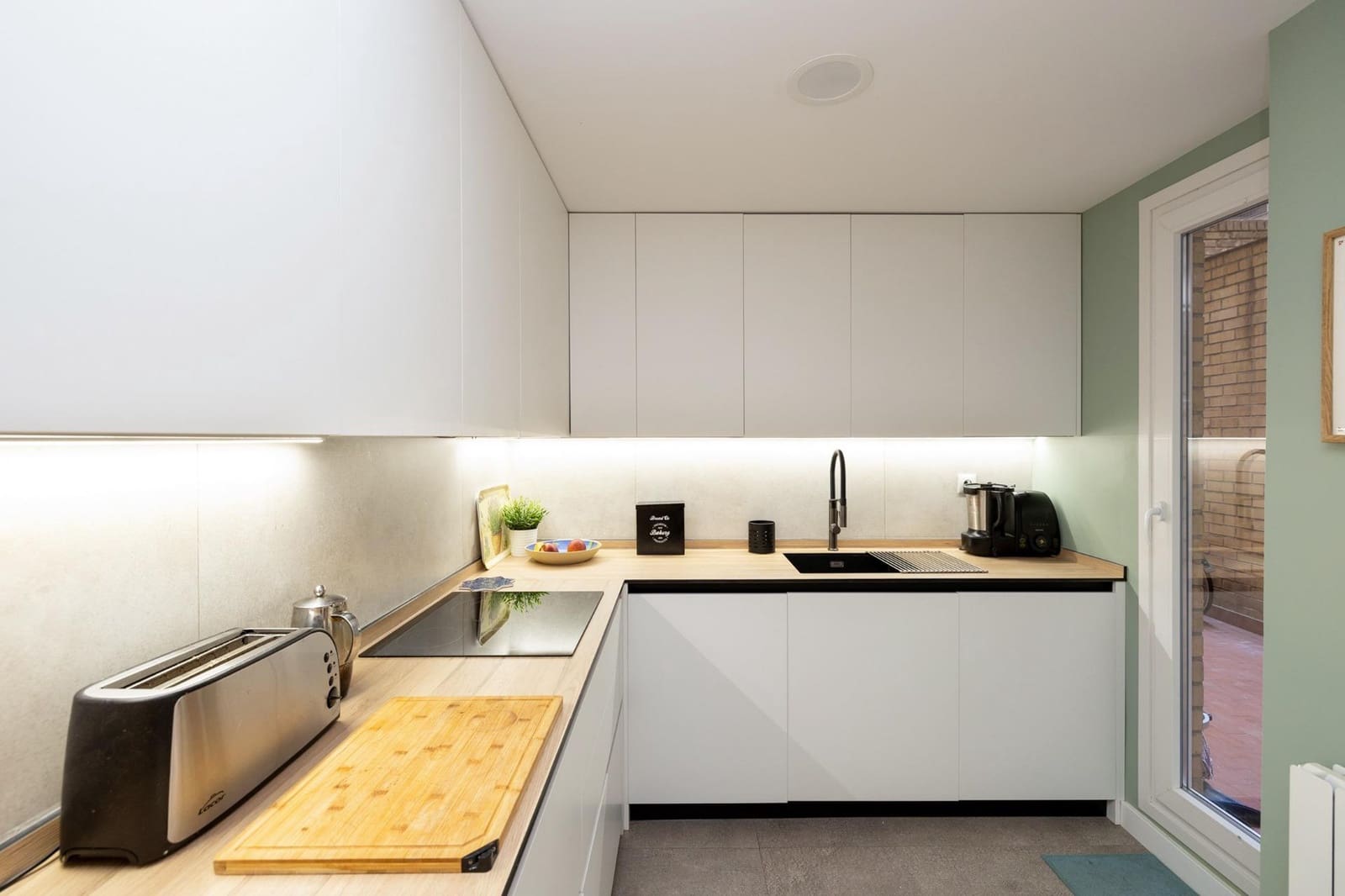 3 sypialnia Mieszkanie na sprzedaż w Miasto Grenada z basenem garażem - 380 000 € (Ref: 9114321)