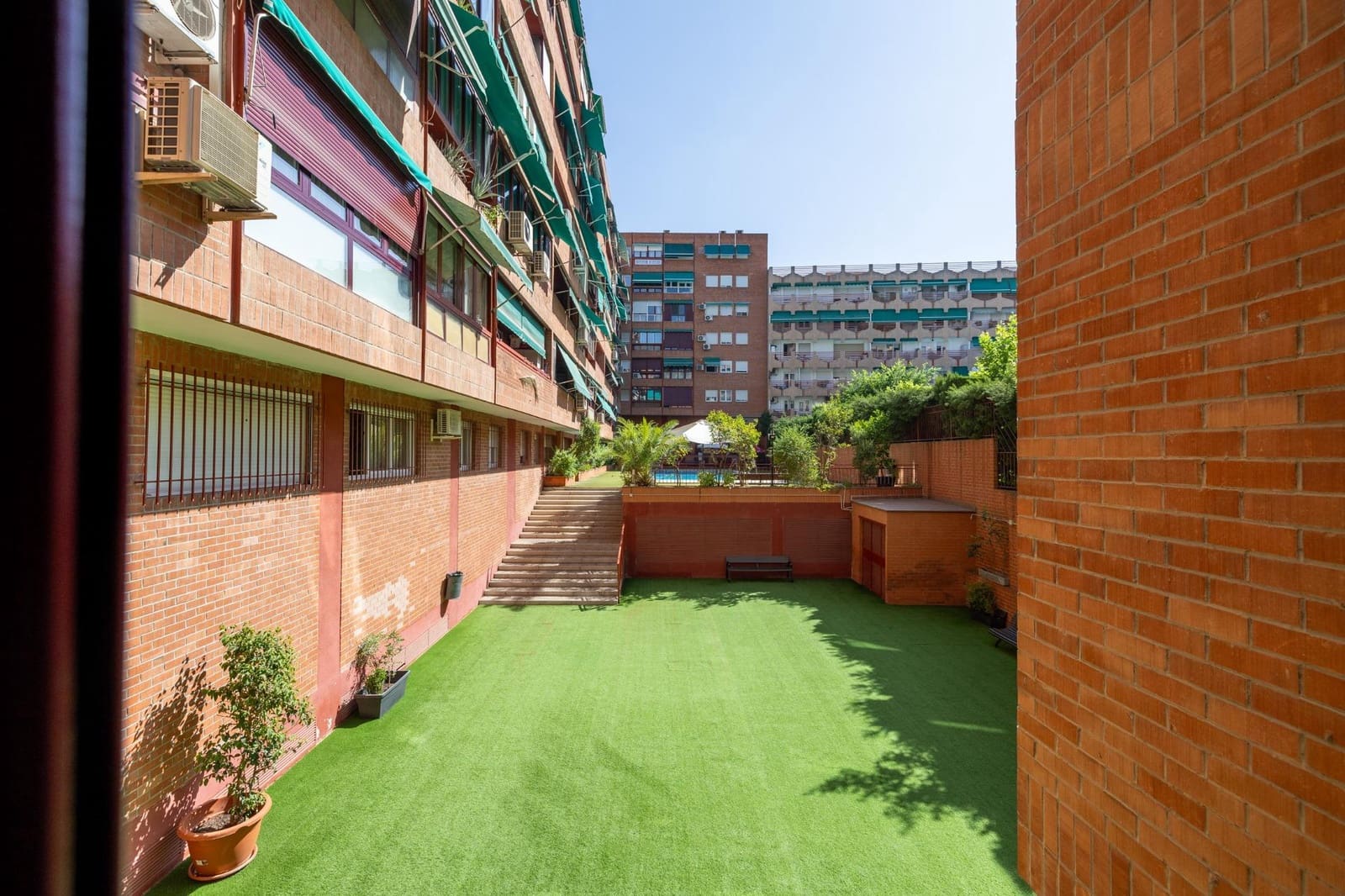 3 sypialnia Mieszkanie na sprzedaż w Miasto Grenada z basenem garażem - 380 000 € (Ref: 9114321)