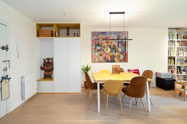 3 camera da letto Appartamento in vendita in Pajaritos - Plaza de Toros, Granada città con piscina garage - 380.000 € (Rif: 9114321)