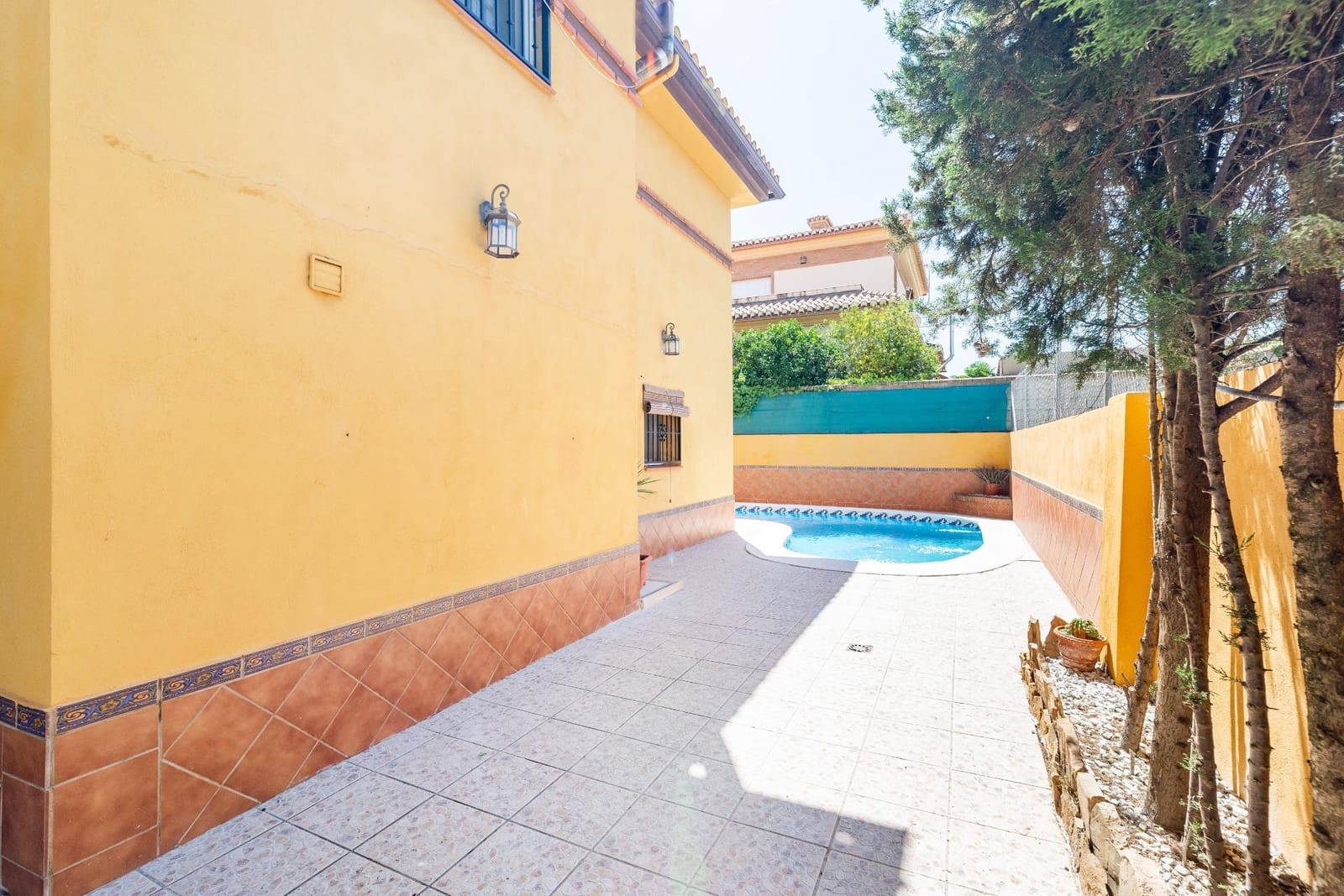 5 soveværelse Villa til salg i Cullar Vega med swimmingpool garage - € 349.900 (Ref: 9114323)