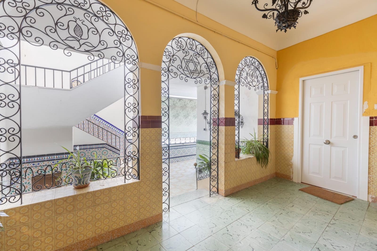 Hus til salgs i Granada by - € 1 500 000 (Ref: 9114325)