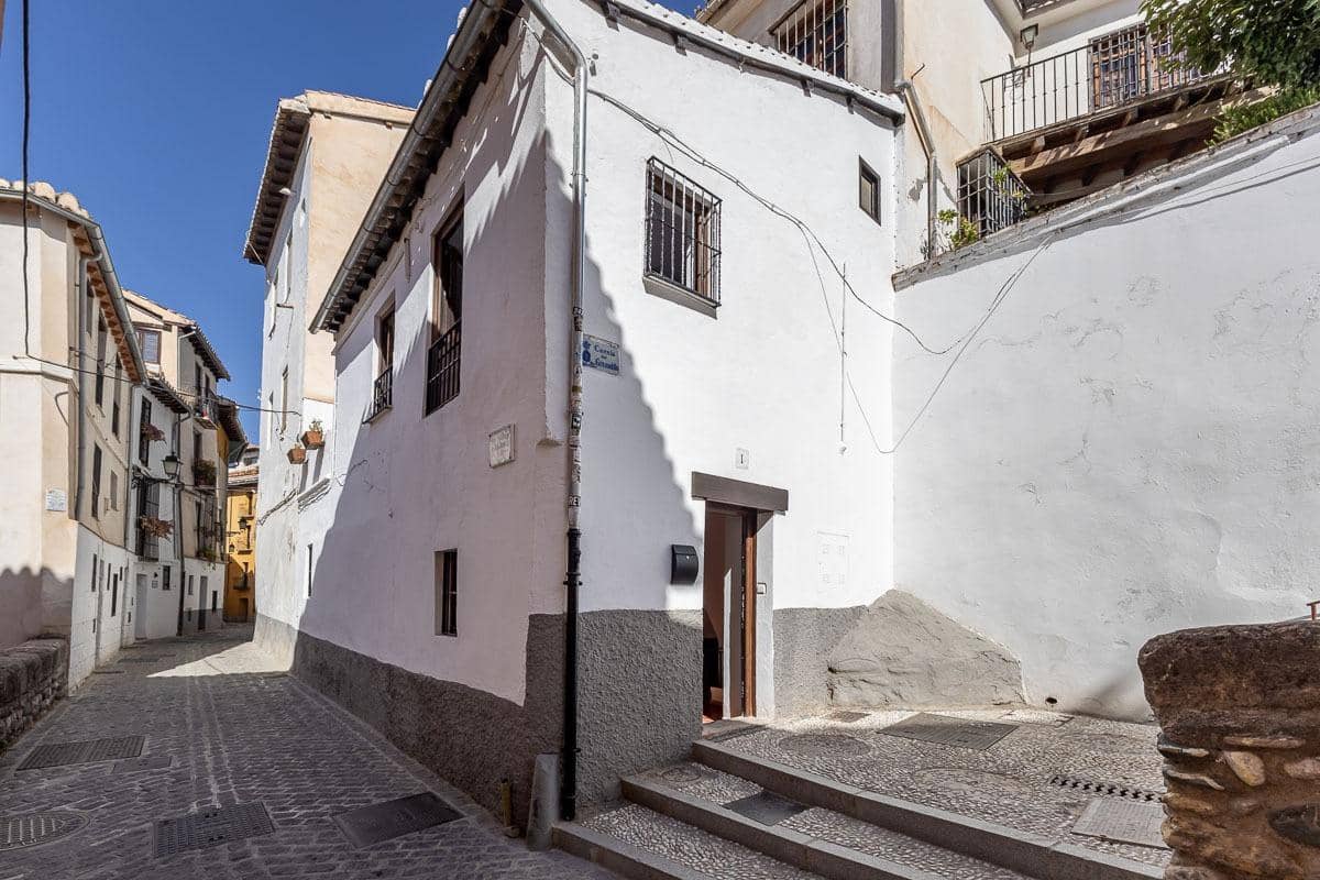 2 quarto Casa em Banda para venda em Granada cidade - 258 000 € (Ref: 9114328)