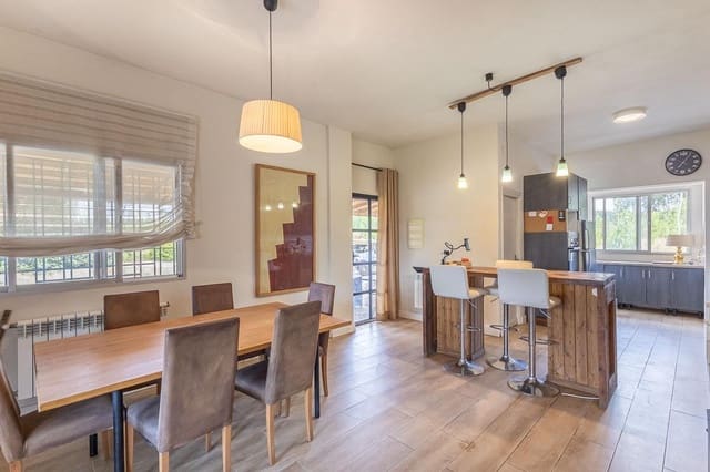 7 soveværelse Finca/Landehus til salg i Purullena med swimmingpool garage - € 395.000 (Ref: 9116312)