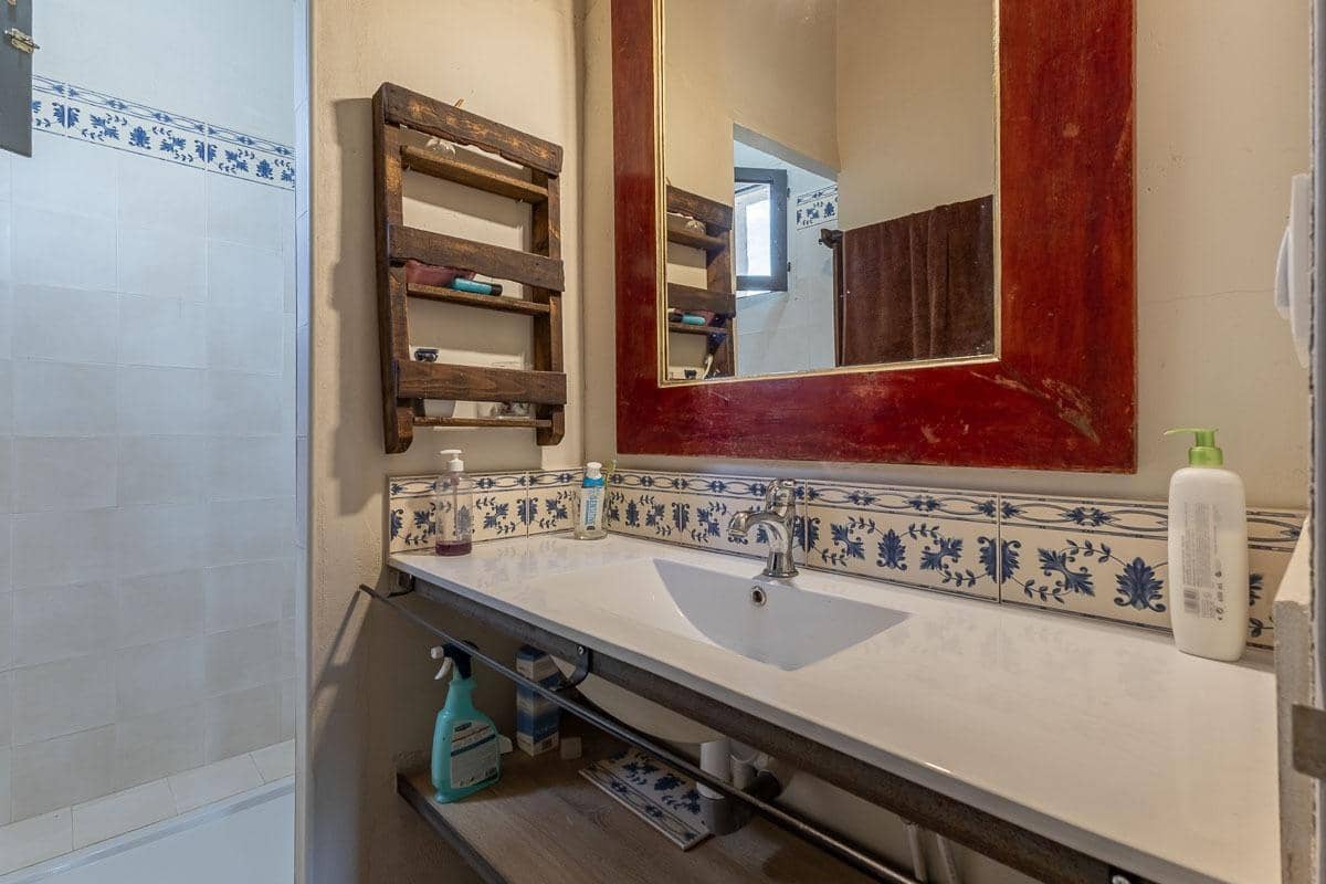 7 soveværelse Finca/Landehus til salg i Purullena med swimmingpool garage - € 395.000 (Ref: 9116312)