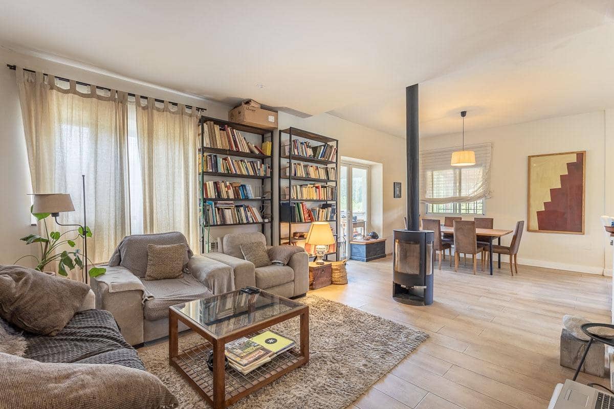 7 soveværelse Finca/Landehus til salg i Purullena med swimmingpool garage - € 395.000 (Ref: 9116312)