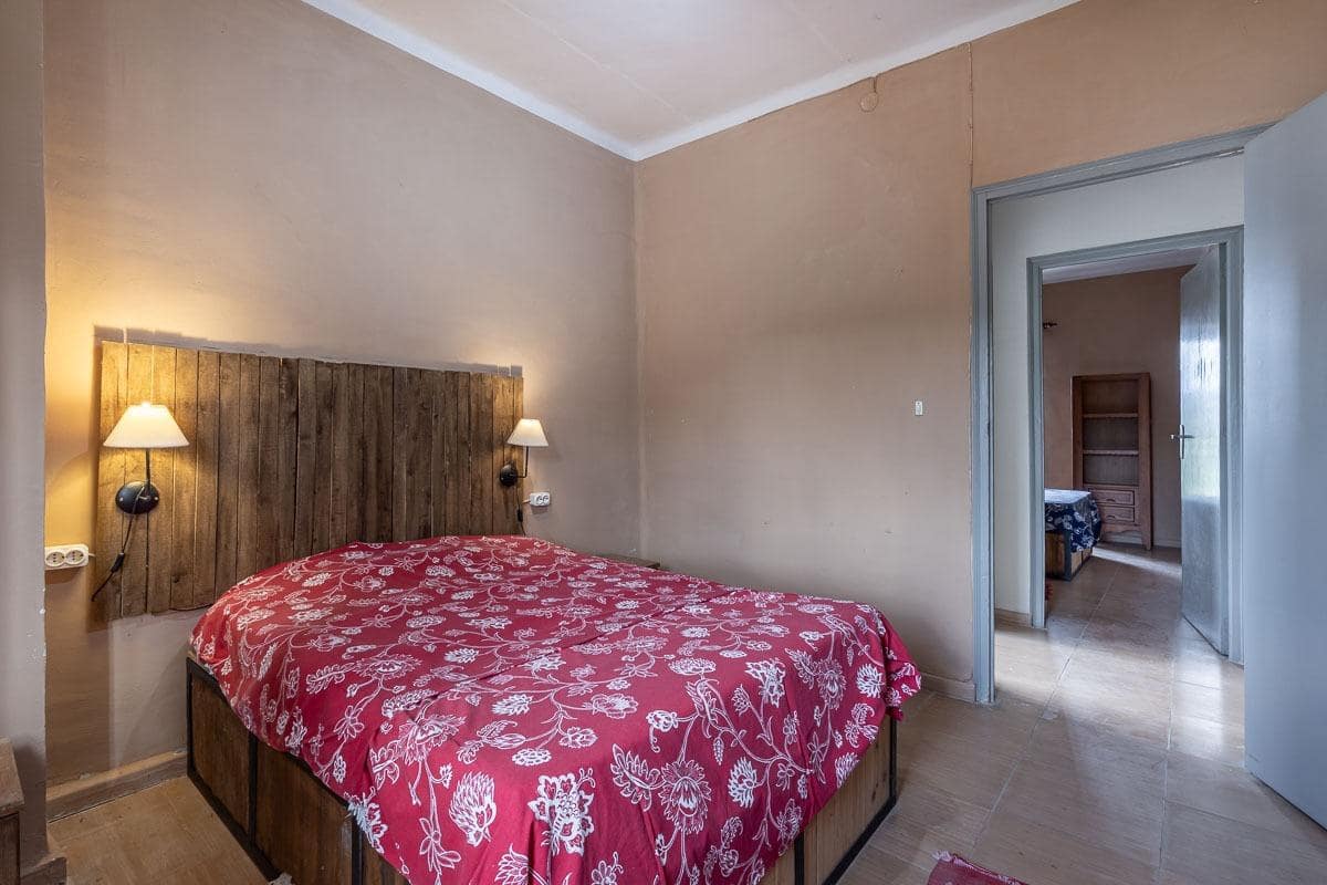 7 soveværelse Finca/Landehus til salg i Purullena med swimmingpool garage - € 395.000 (Ref: 9116312)