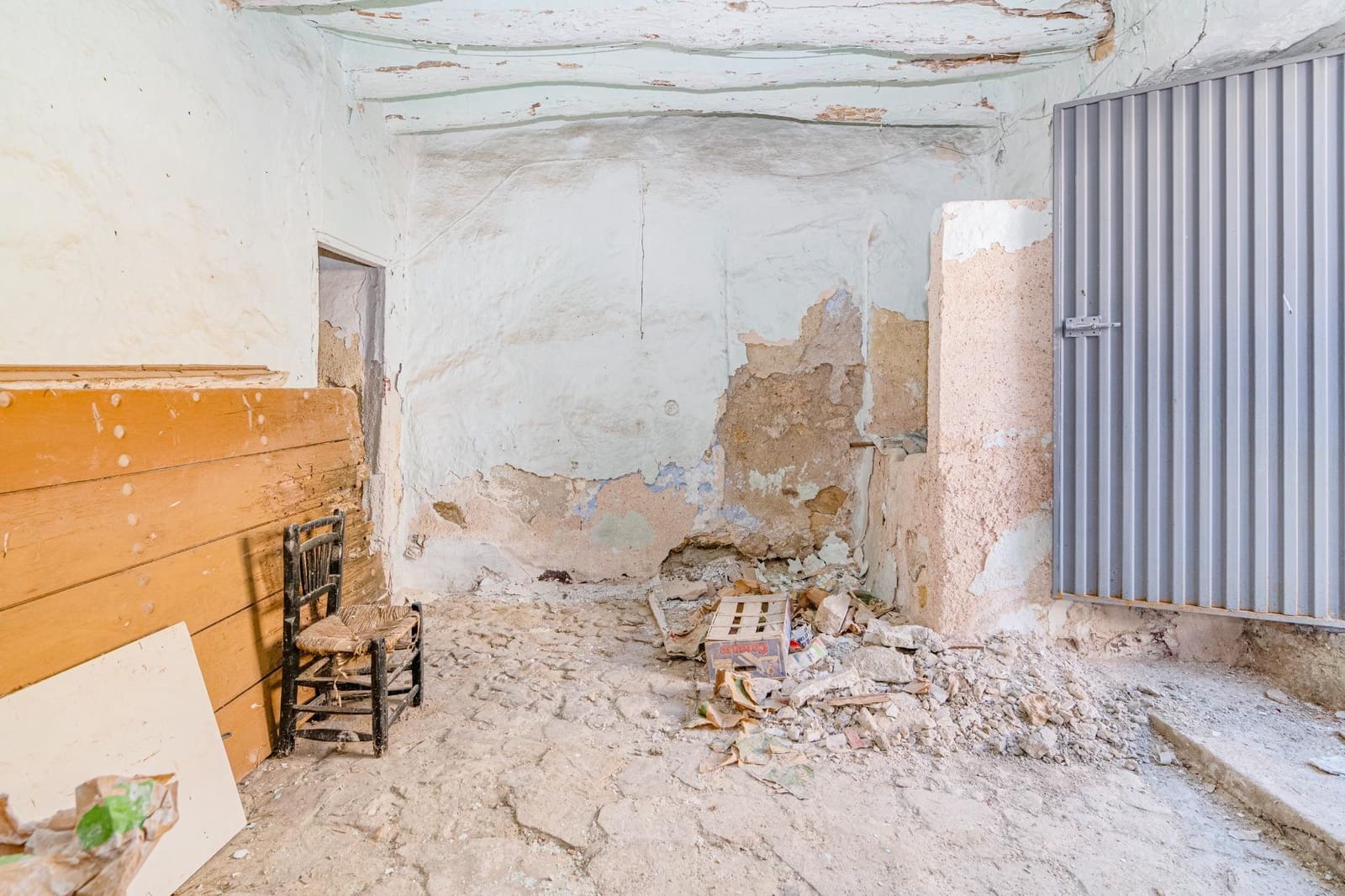 3 soveværelse Byhus til salg i Loja - € 8.900 (Ref: 9118911)