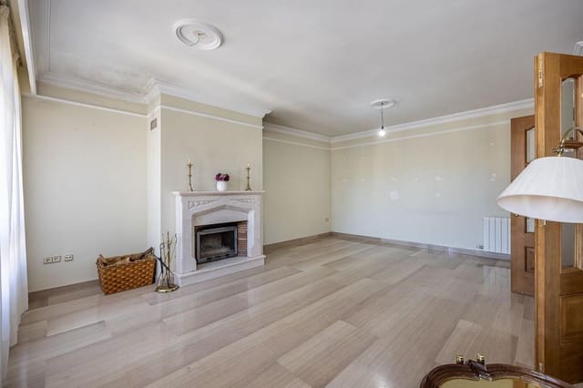 4 soveværelse Villa til salg i Carretera de la Sierra, Granada by med swimmingpool - € 697.000 (Ref: 9118920)