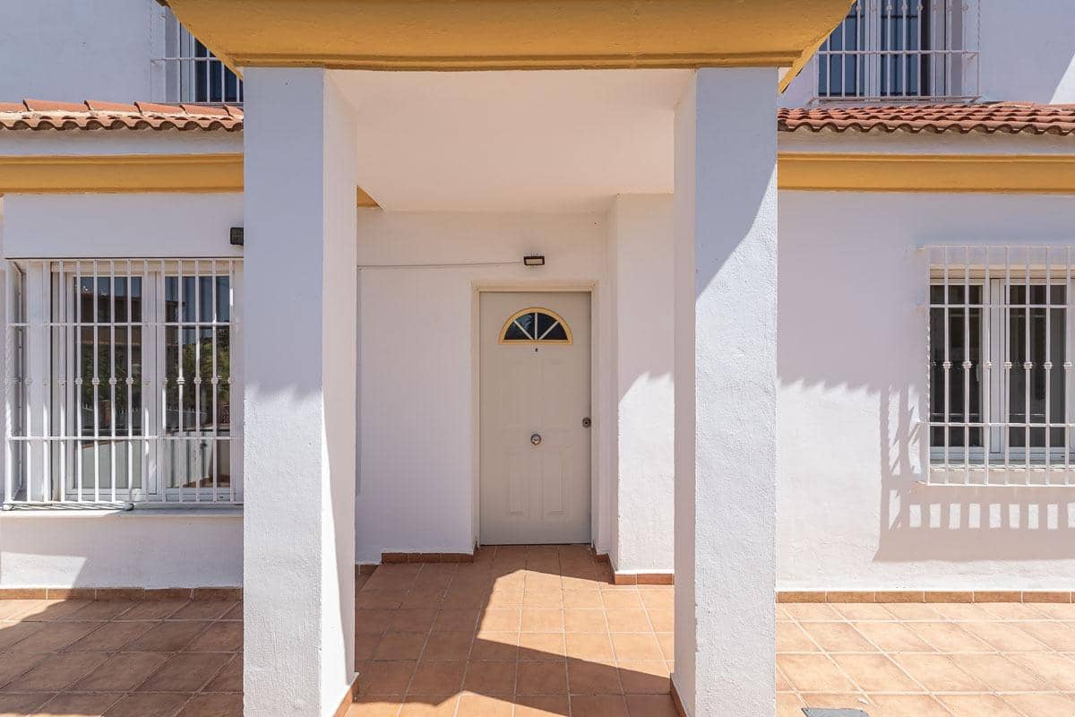 4 soveværelse Villa til salg i Peligros med swimmingpool garage - € 430.000 (Ref: 9118921)