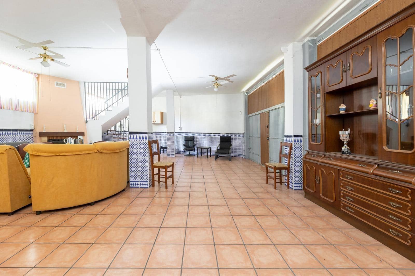 4 soverom Villa til salgs i Ogijares med svømmebasseng garasje - € 375 000 (Ref: 9126888)