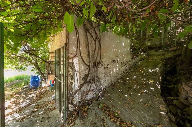 2 soveværelse Finca/Landehus til salg i Lanjarón - € 87.000 (Ref: 9129923)