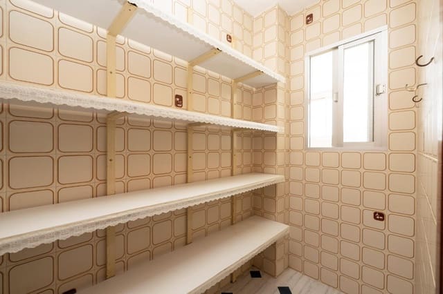 4 camera da letto Appartamento in vendita in Alcalá la Real con garage - 235.000 € (Rif: 9132592)