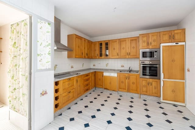 4 camera da letto Appartamento in vendita in Alcalá la Real con garage - 235.000 € (Rif: 9132592)