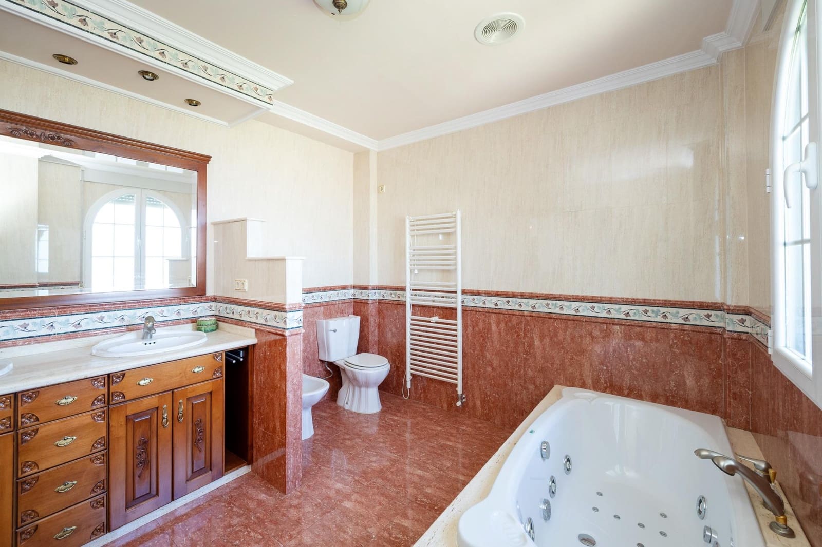 8 soveværelse Villa til salg i Monachil med swimmingpool garage - € 490.000 (Ref: 9132594)