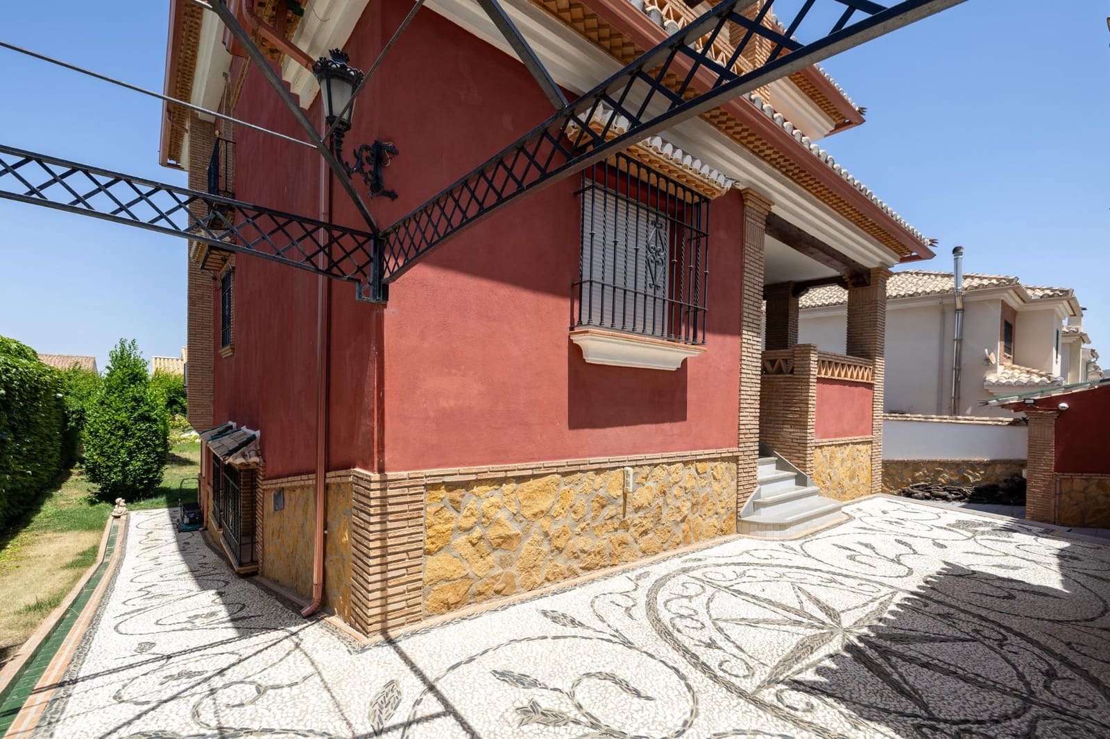 8 soveværelse Villa til salg i Monachil med swimmingpool garage - € 490.000 (Ref: 9132594)