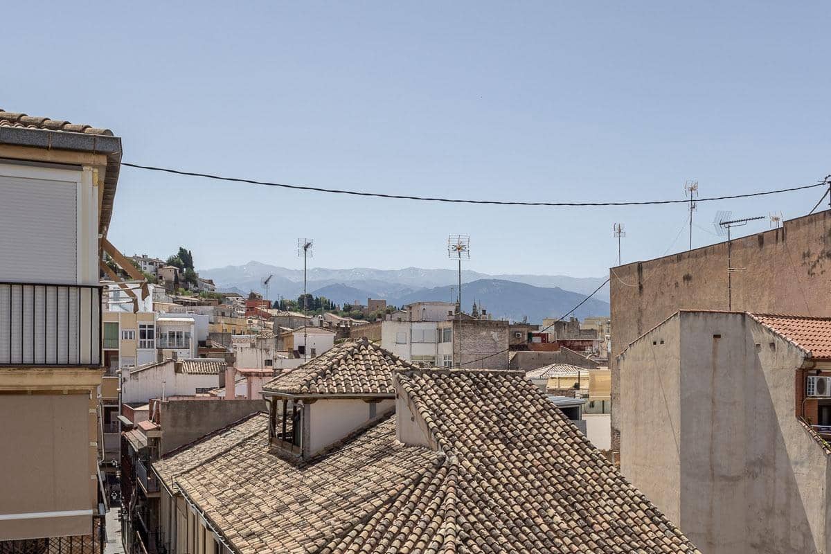 4 Zimmer Penthouse zu verkaufen in Granada Stadt - 379.000 € (Ref: 9141774)