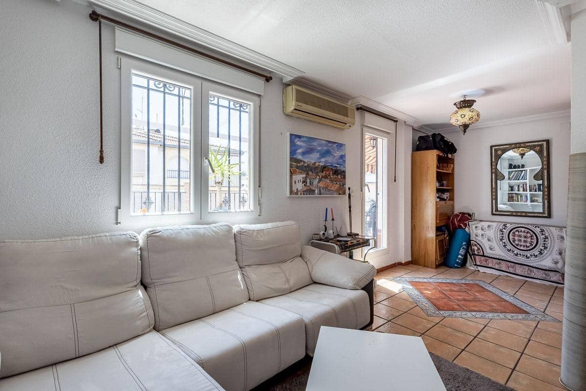 4 Zimmer Penthouse zu verkaufen in Granada Stadt - 379.000 € (Ref: 9141774)