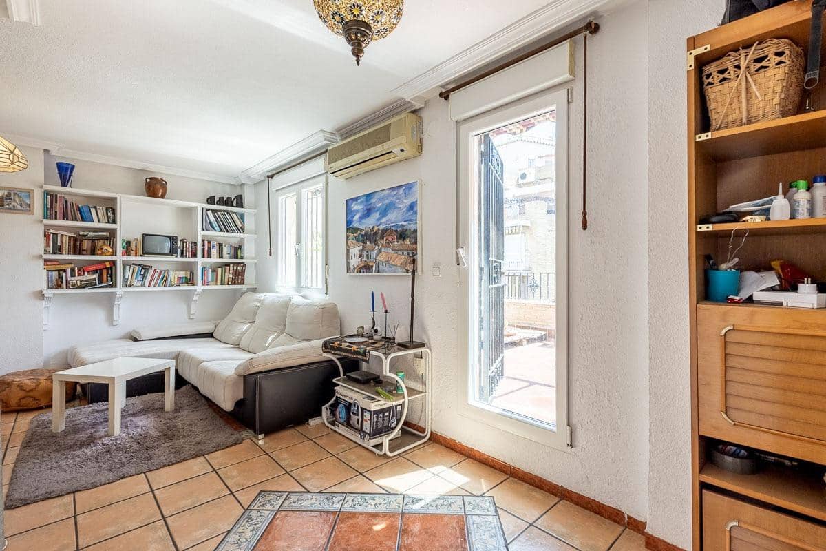 4 Zimmer Penthouse zu verkaufen in Granada Stadt - 379.000 € (Ref: 9141774)