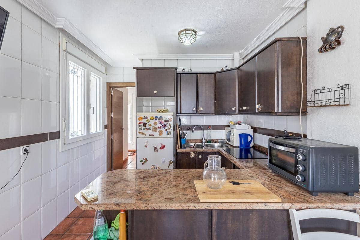 4 Zimmer Penthouse zu verkaufen in Granada Stadt - 379.000 € (Ref: 9141774)