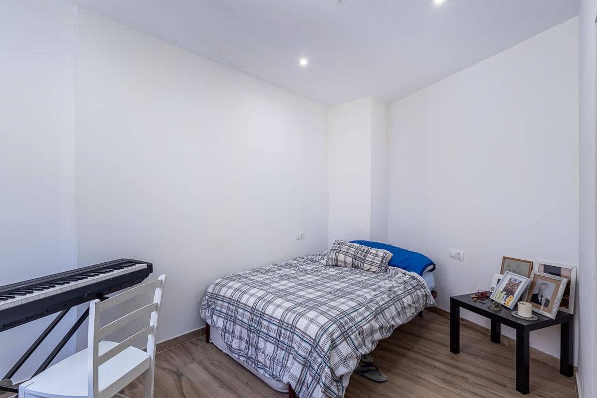 4 Zimmer Penthouse zu verkaufen in Granada Stadt - 379.000 € (Ref: 9141774)