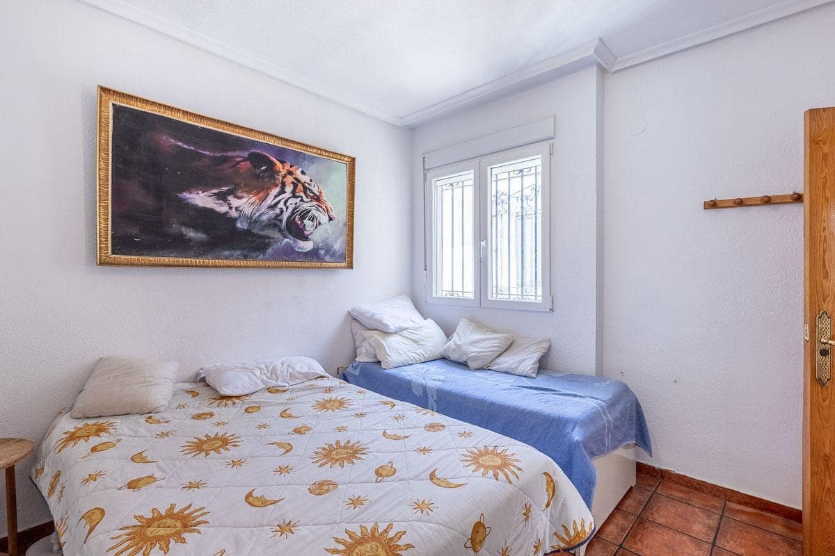 4 Zimmer Penthouse zu verkaufen in Granada Stadt - 379.000 € (Ref: 9141774)