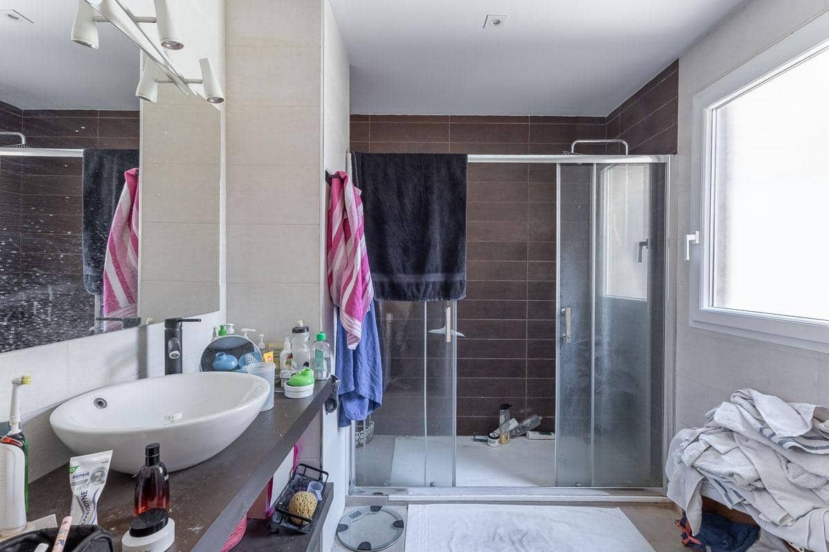 4 Zimmer Penthouse zu verkaufen in Granada Stadt - 379.000 € (Ref: 9141774)