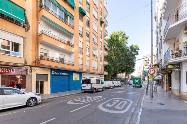 Erhverv til salg i Granada by - € 66.000 (Ref: 9141775)