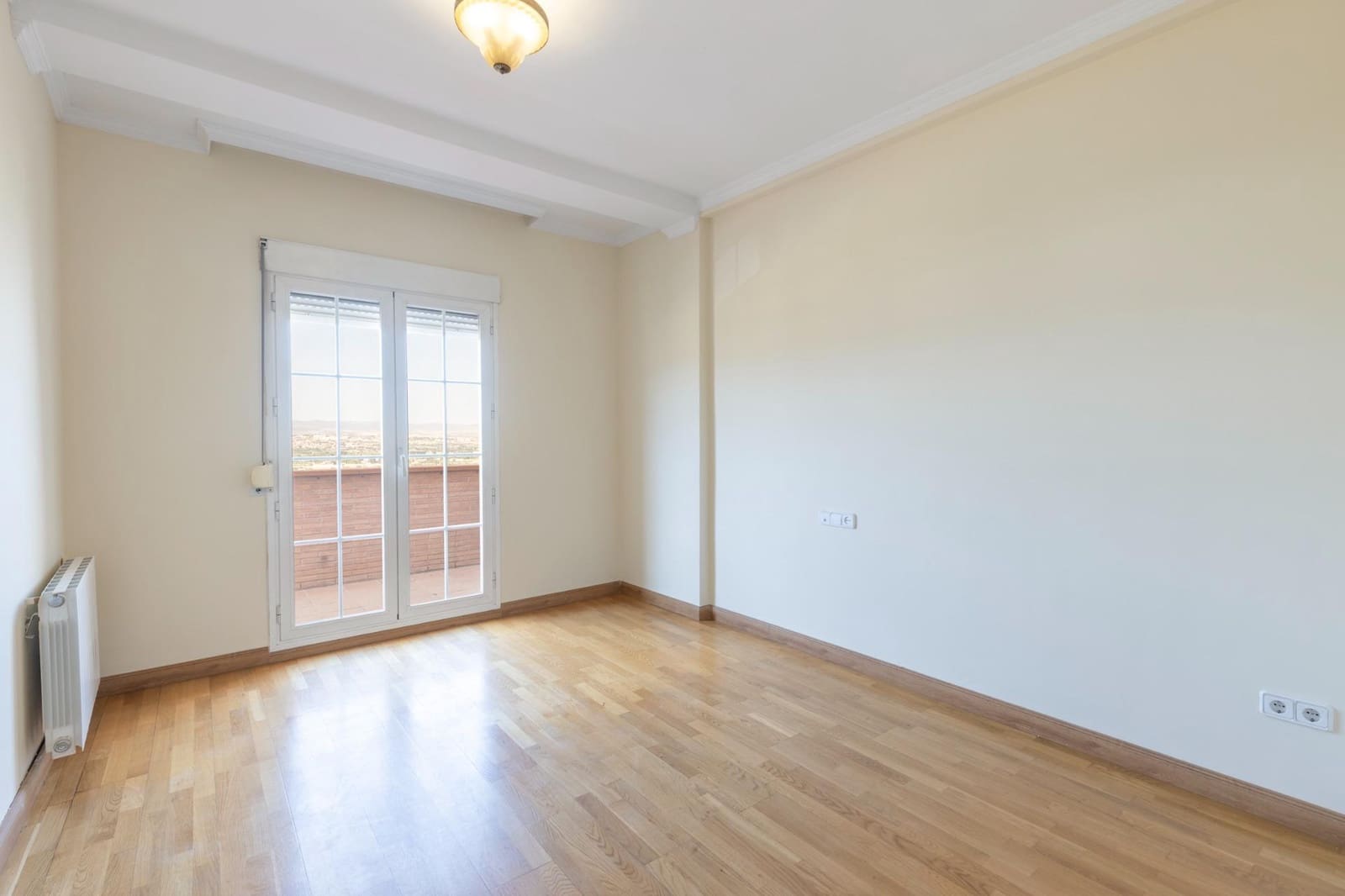 Adosado de 4 habitaciones en Granada ciudad en venta con piscina garaje - 565.000 € (Ref: 9141779)