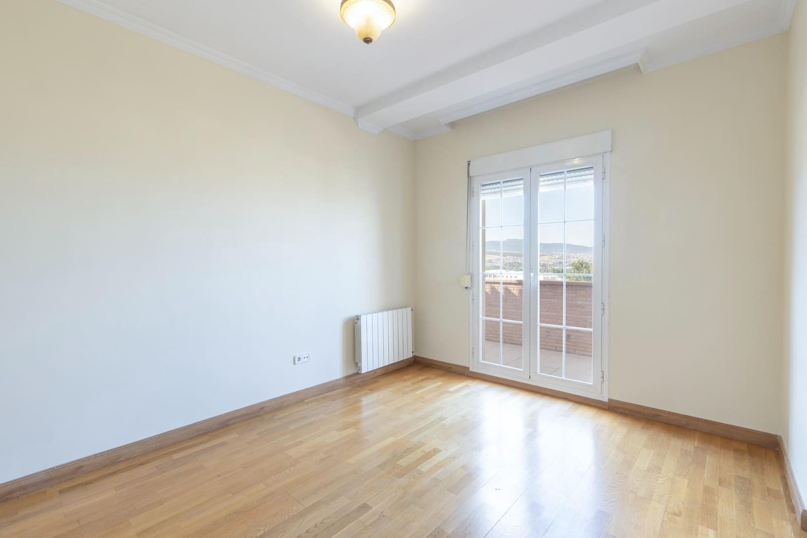 Adosado de 4 habitaciones en Granada ciudad en venta con piscina garaje - 565.000 € (Ref: 9141779)