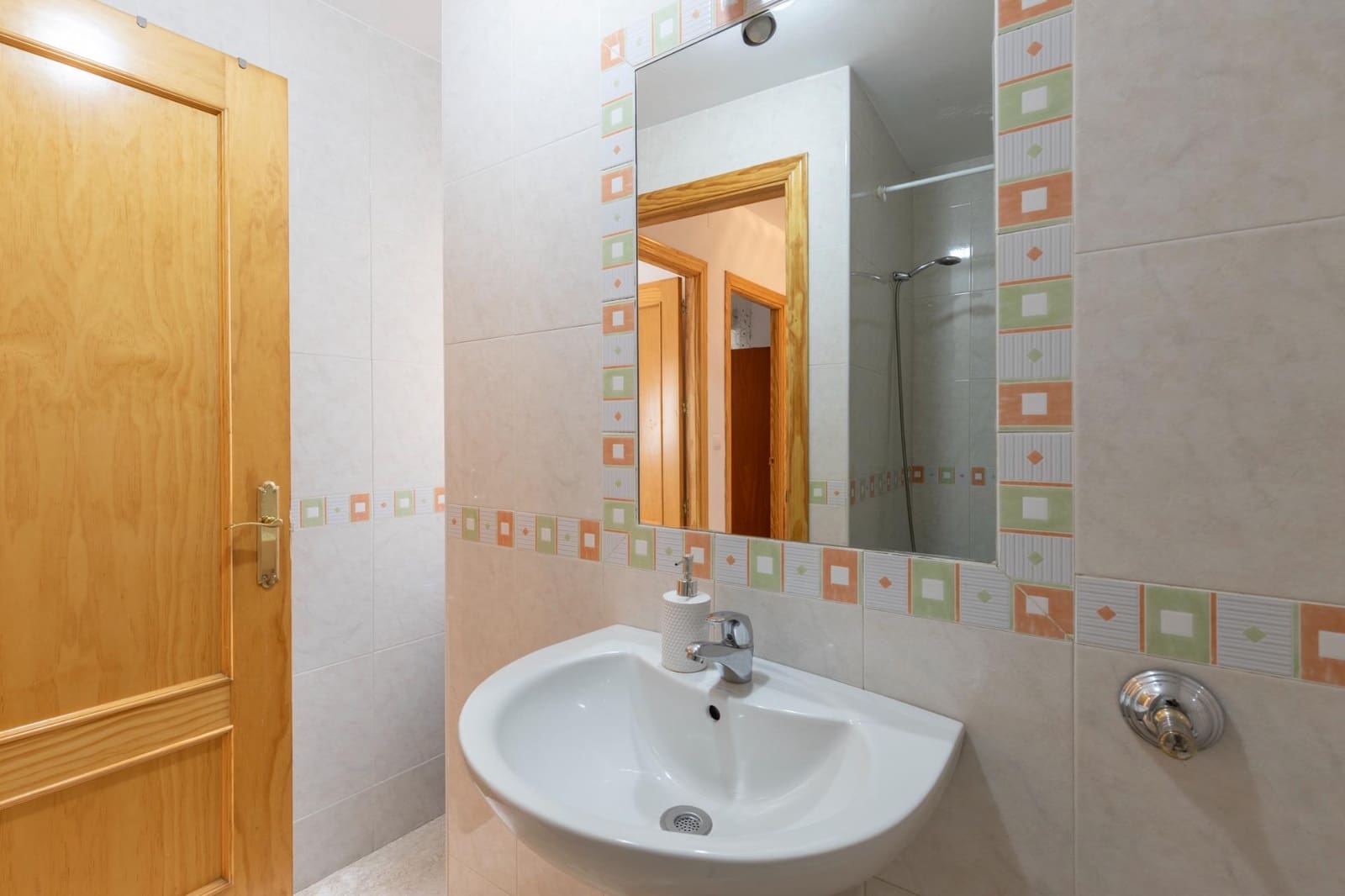 2 soveværelse Lejlighed til salg i Granada by - € 275.000 (Ref: 9143145)