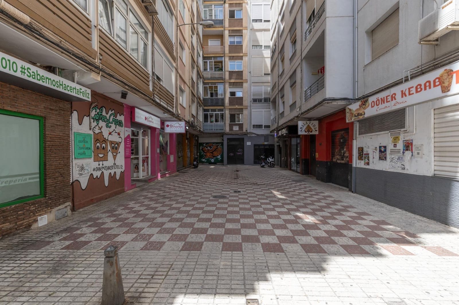 3 Zimmer Wohnung zu verkaufen in Granada Stadt - 349.000 € (Ref: 9143147)