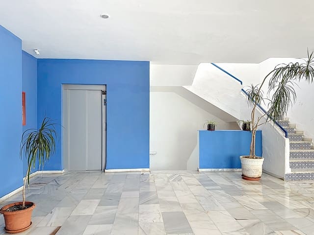 1 soverom Leilighet til salgs i Roquetas de Mar med svømmebasseng - € 195 000 (Ref: 9147382)