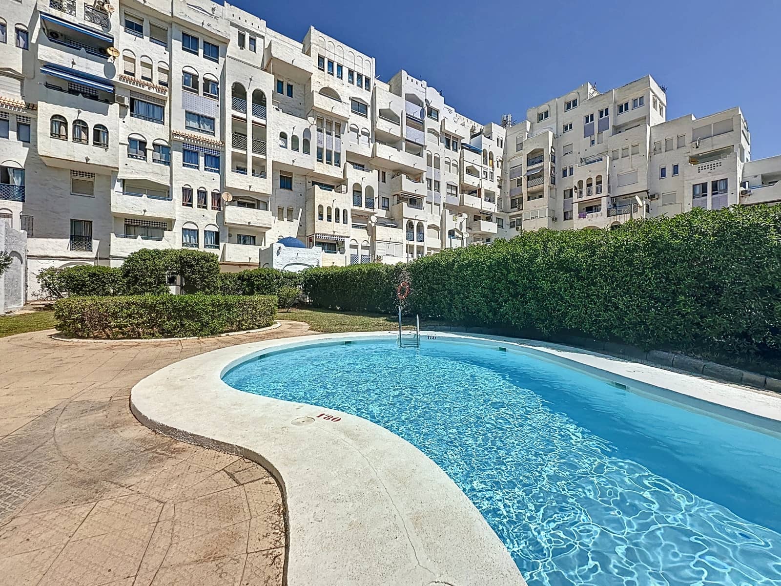 1 quarto Apartamento para venda em Roquetas de Mar com piscina - 195 000 € (Ref: 9147382)