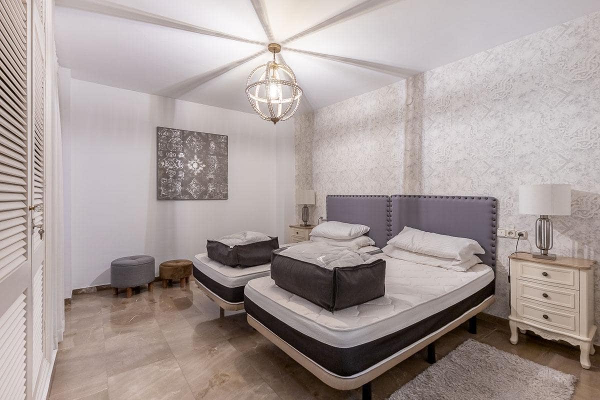 3 soveværelse Lejlighed til salg i Granada by - € 615.000 (Ref: 9149524)